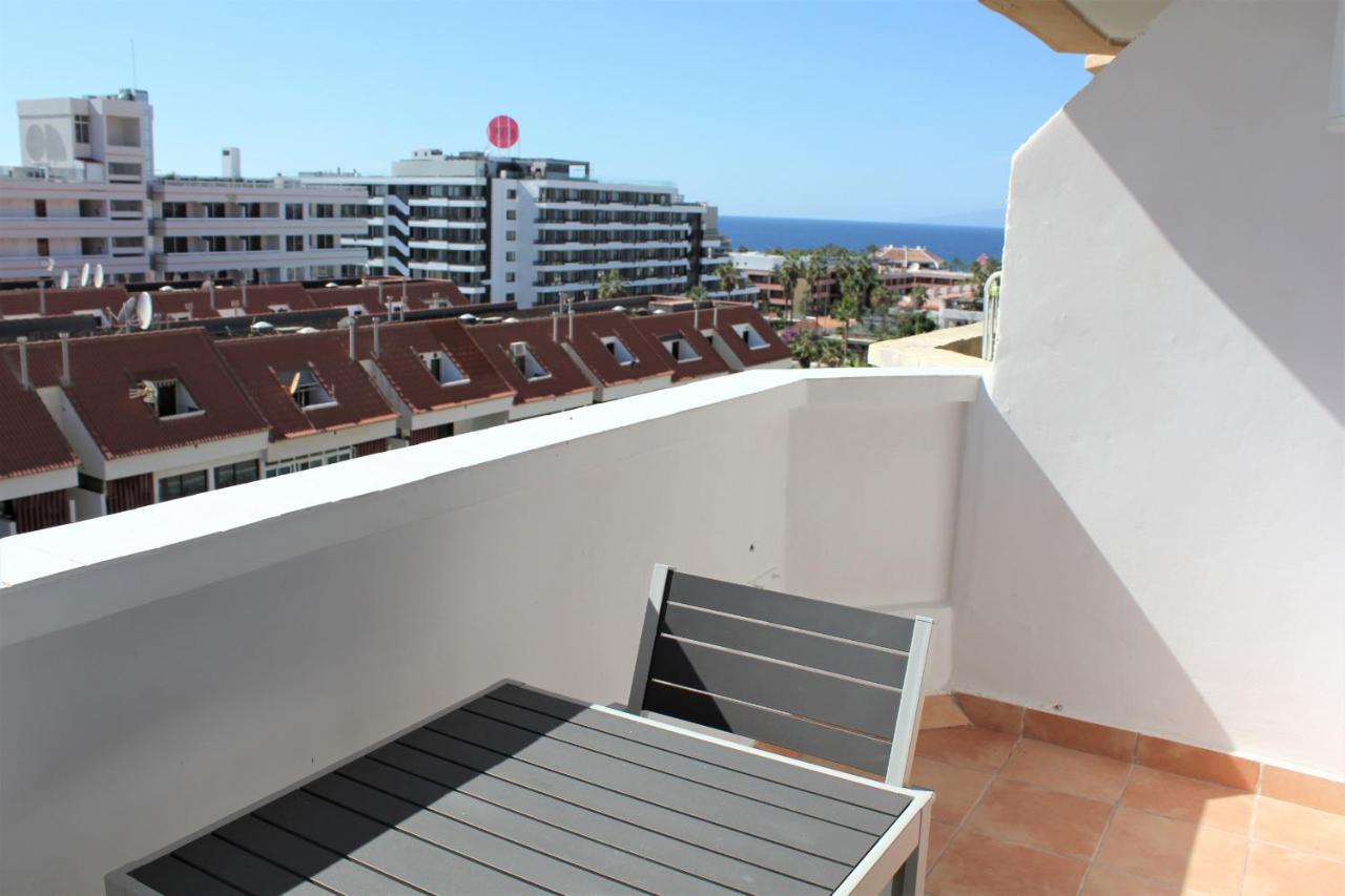 Superb Seaview Apartment In Playa De Las Americas Екстериор снимка