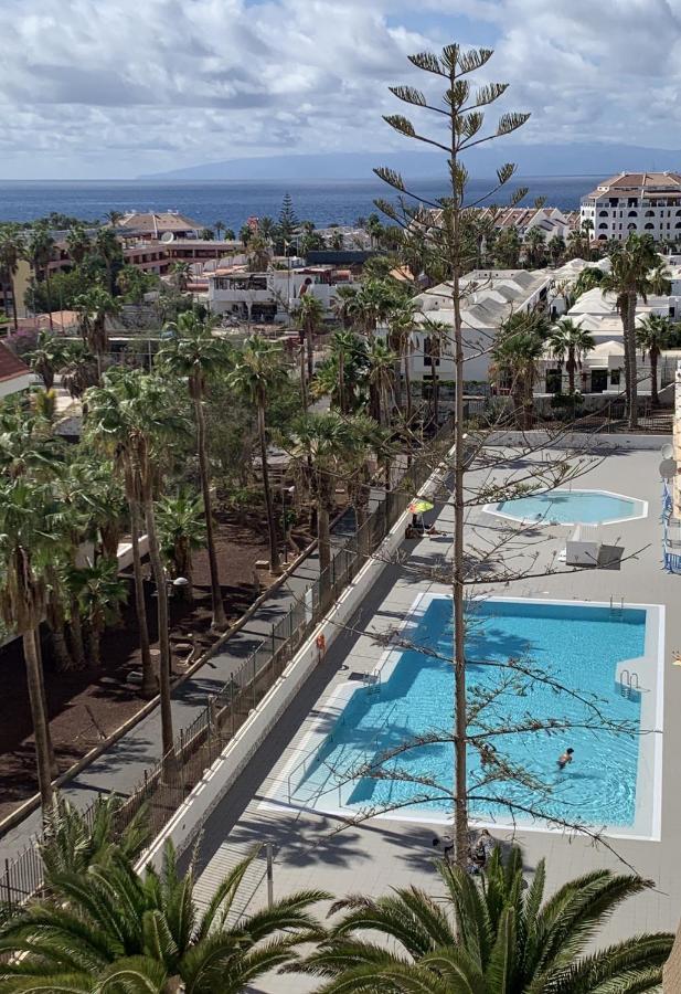 Superb Seaview Apartment In Playa De Las Americas Екстериор снимка